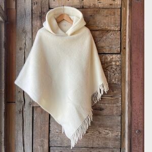 Poncho Elegant Cream Hooded